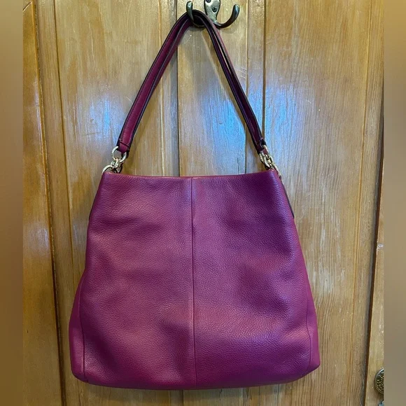Coach Madison Pheobe Shoulder Bag in Pebbled Cranberry/Raspberry Leather - Picture 2 of 16